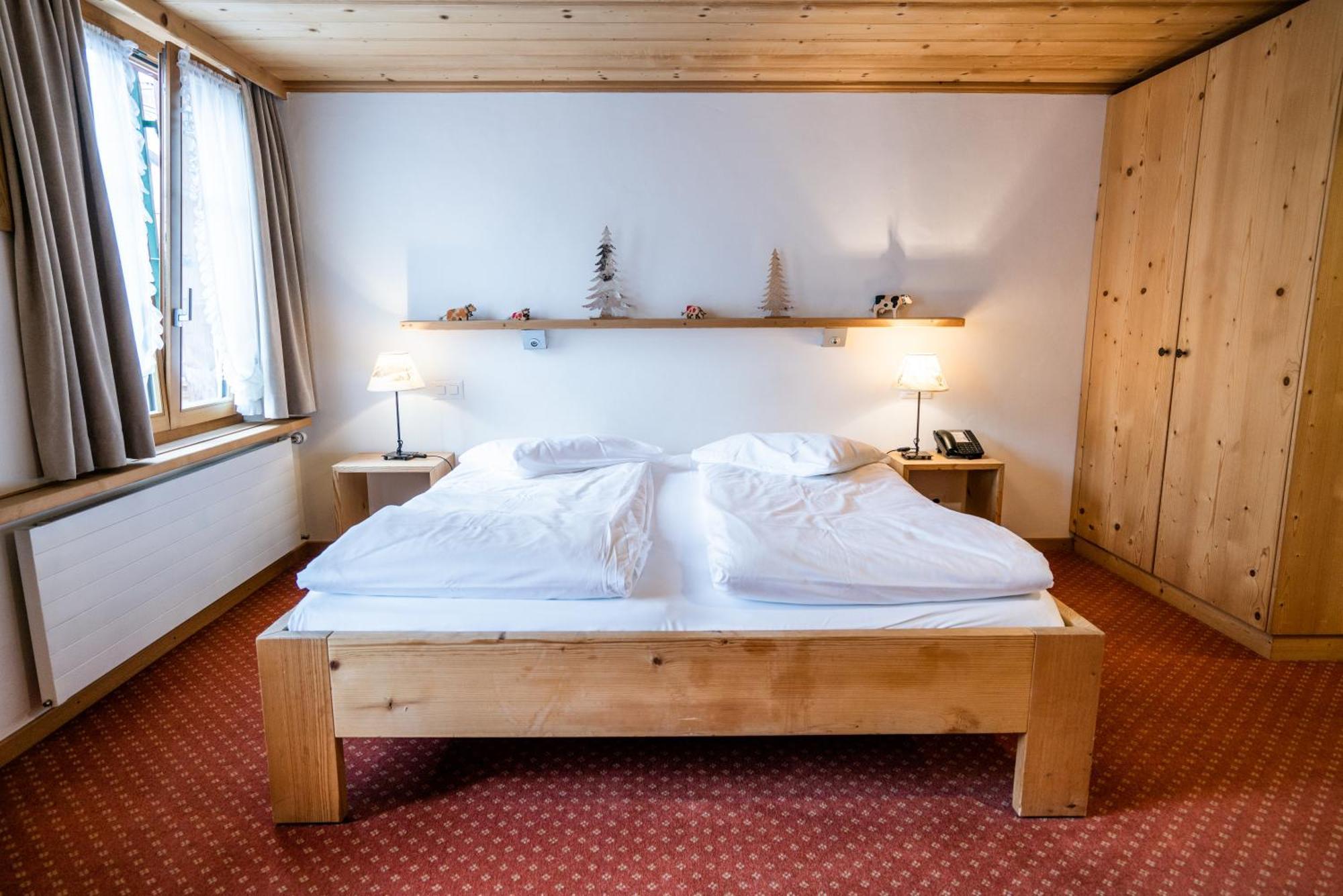 Hotel Posthotel Roessli Gstaad