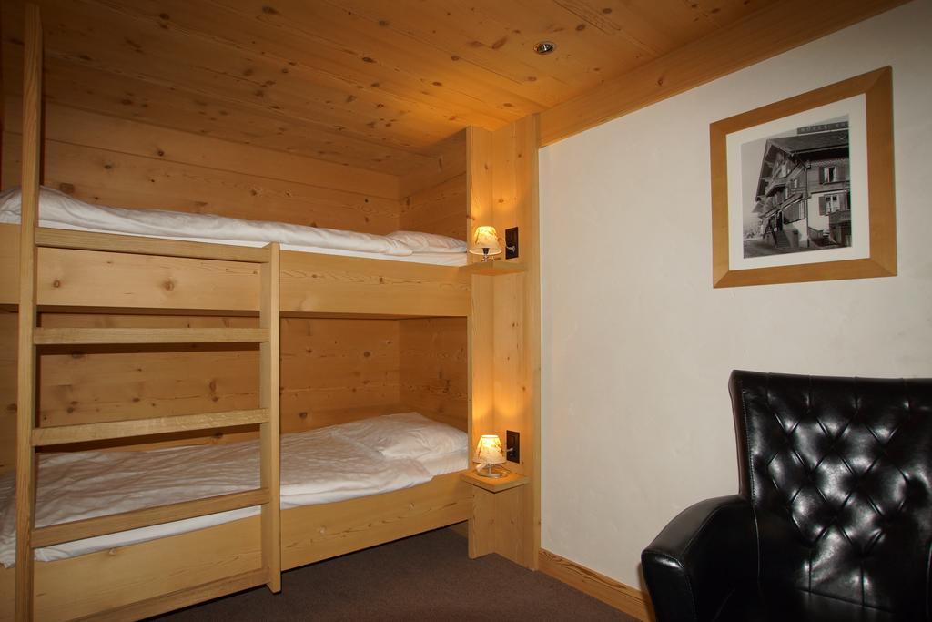 Hotel Posthotel Roessli 3*