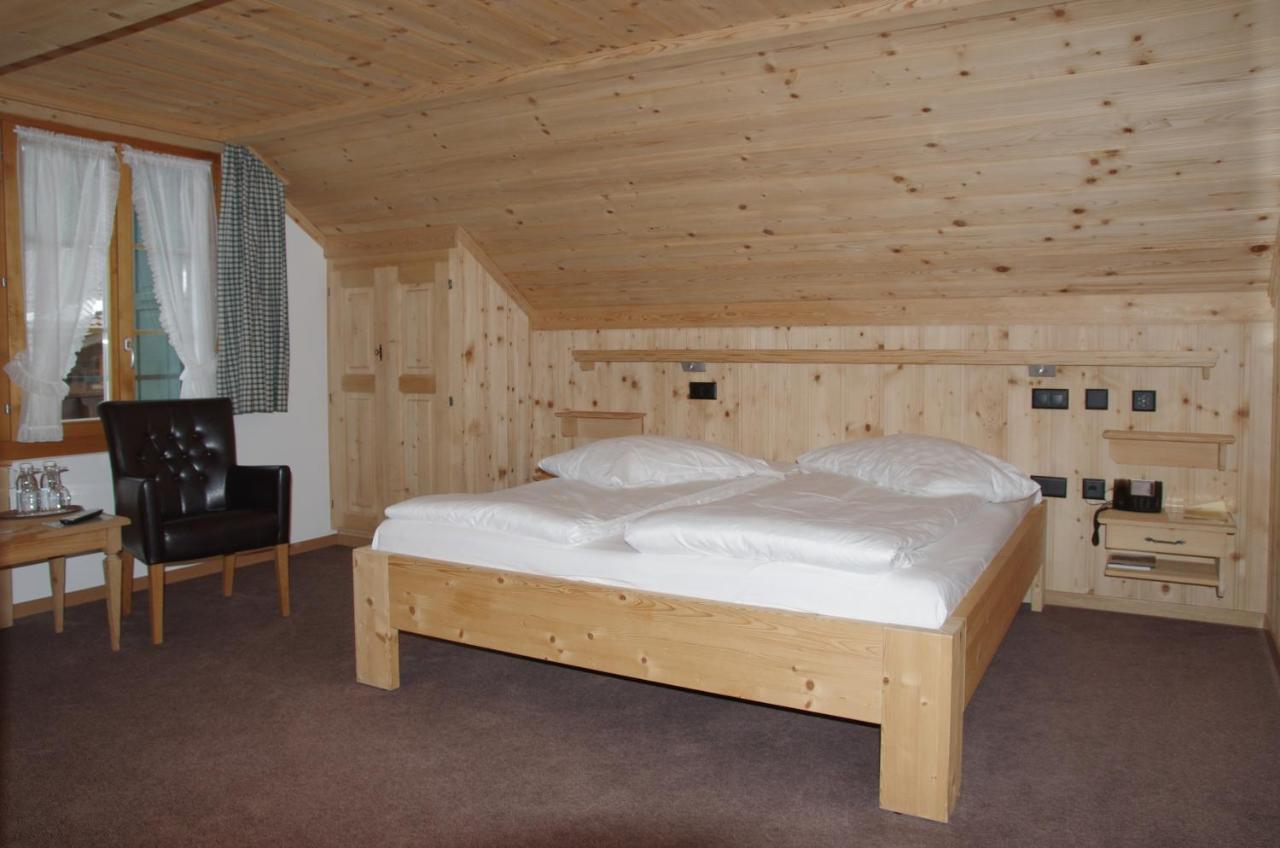 Hotel Posthotel Roessli 3*