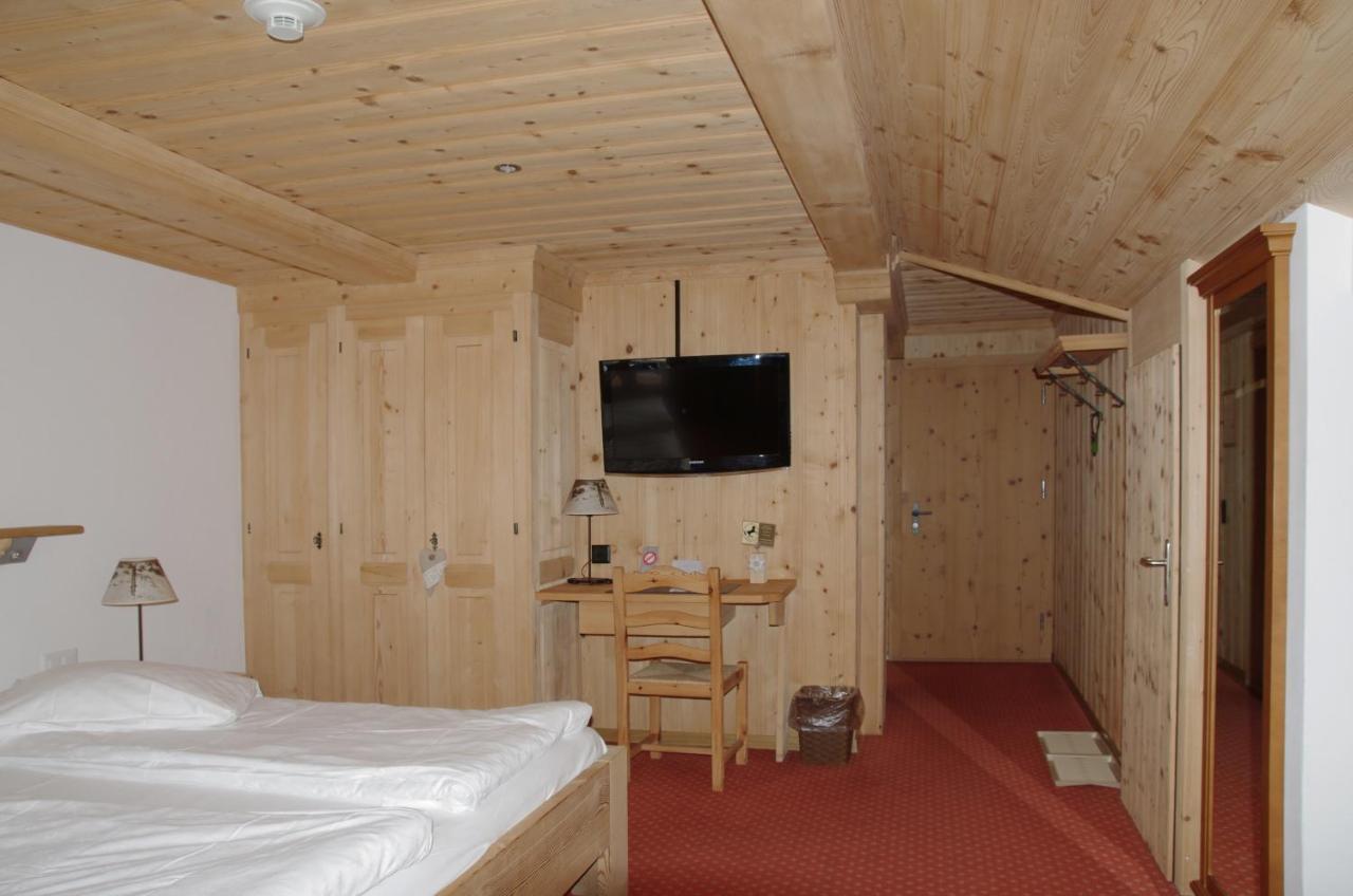 Hotel Posthotel Roessli 3*