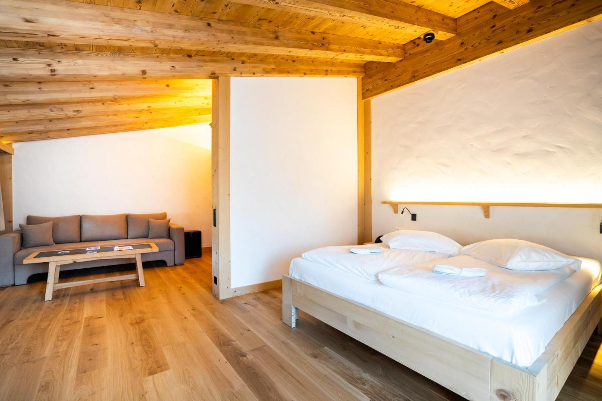 Posthotel Roessli Hotel 3*