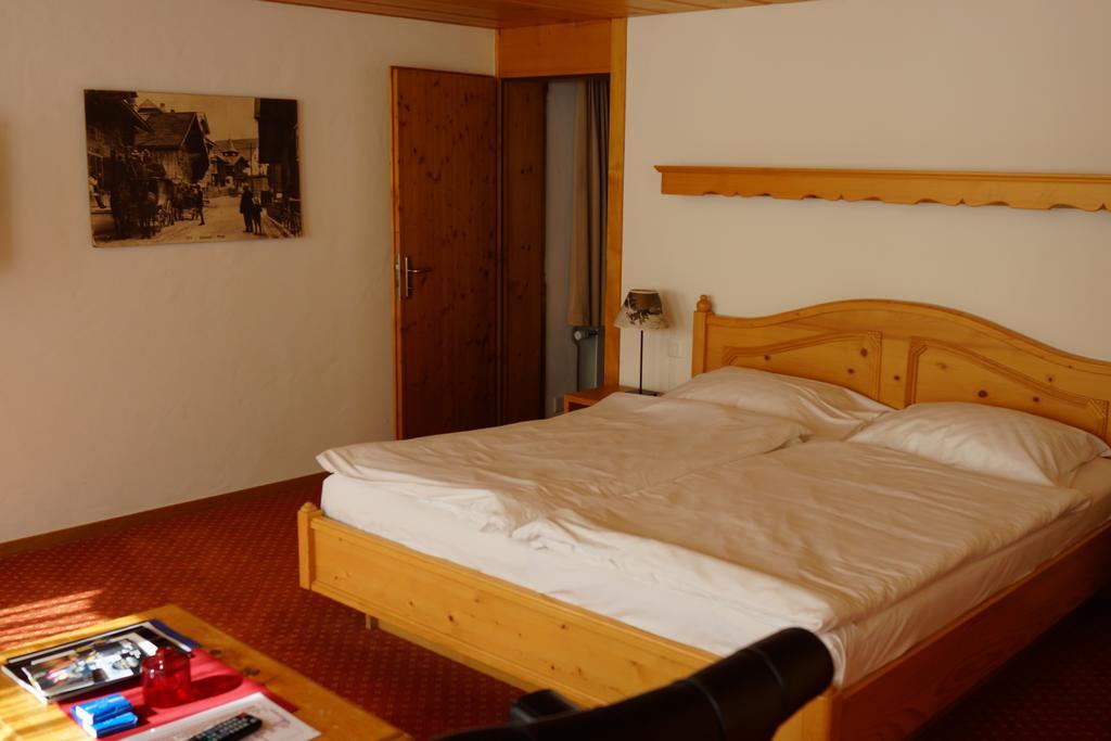 Posthotel Roessli 3*